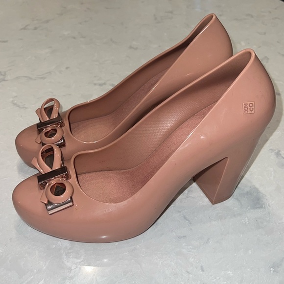 US 10 Womens ZAXY Fever Dressy Blush Heels - Picture 2 of 6